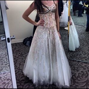 Prom dress